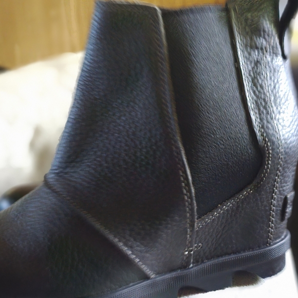 Sorel Black Ankle Boots - Picture 3 of 7
